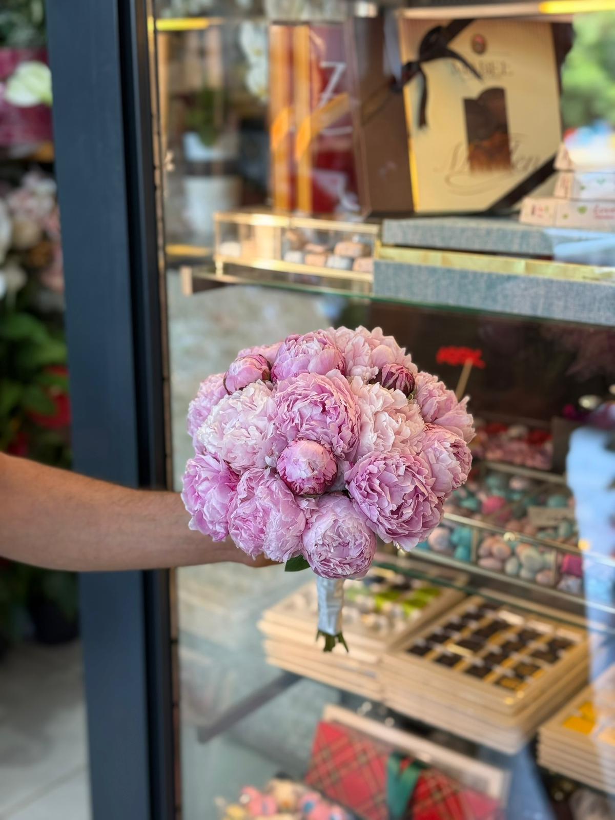 PEMBE ŞAKAYIK GELİN ELİ BUKETİ